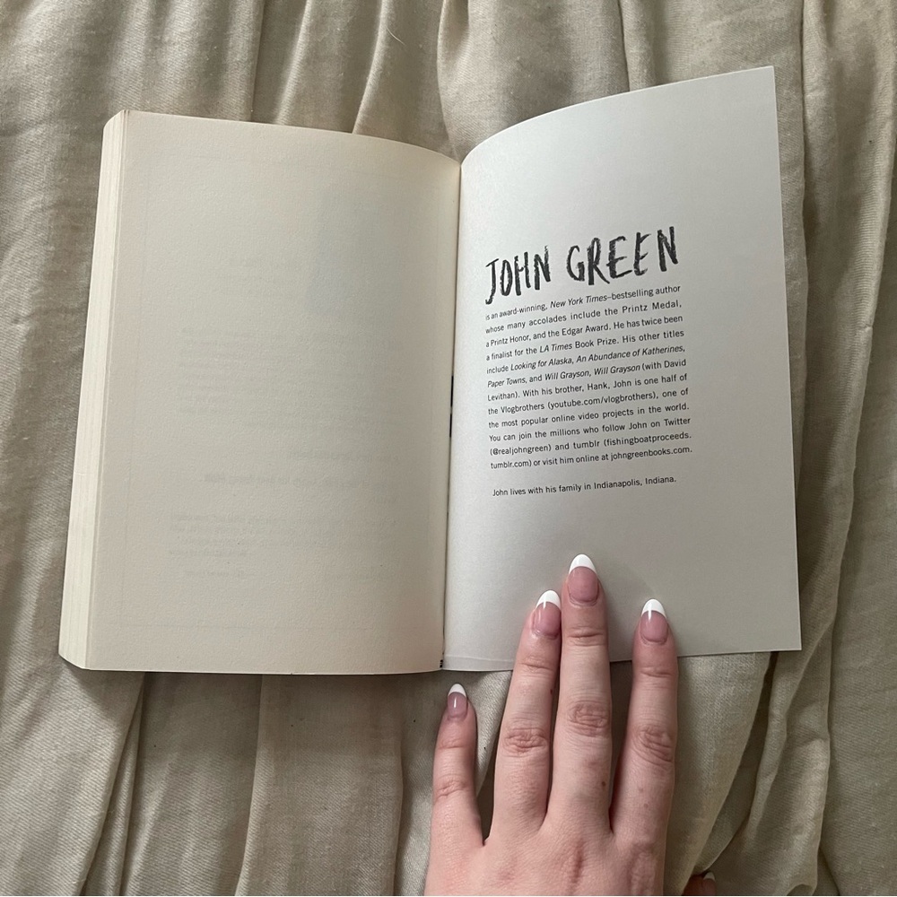 The Fault in Our Stars Book by John Green - Picture 6 of 9